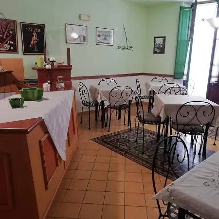 A Ca Du Paise Bed & Breakfast